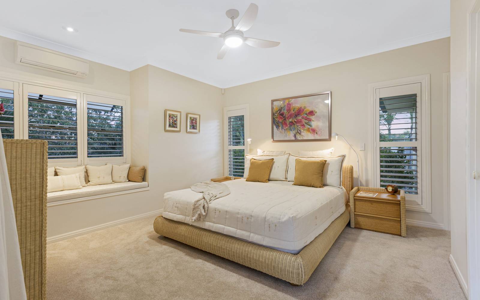 4 Ngeringa Crescent, CHAPEL HILL, QLD 4069 AUS