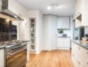 15 Foinaven Street, KENMORE, QLD 4069 AUS