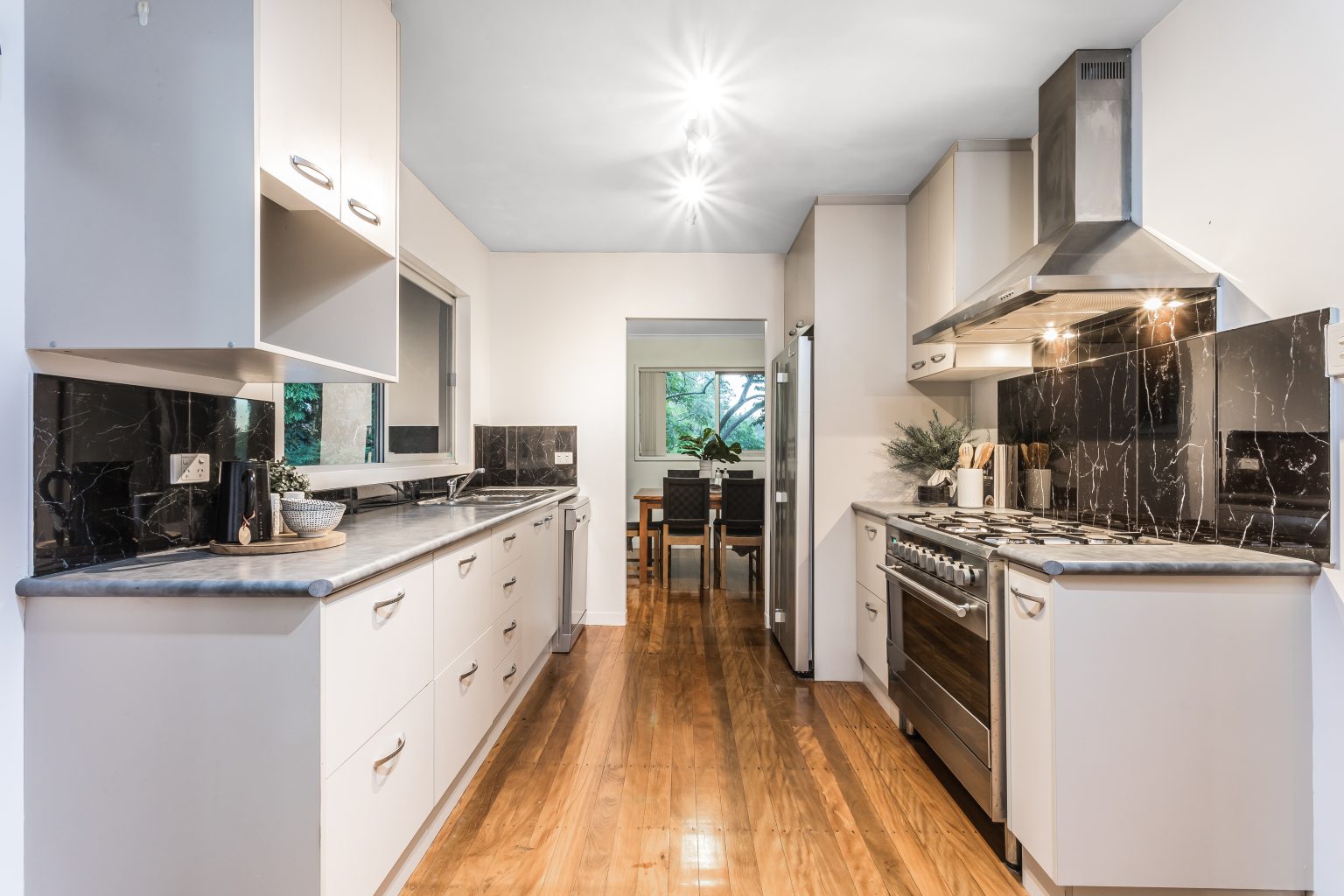 15 Foinaven Street, KENMORE, QLD 4069 AUS