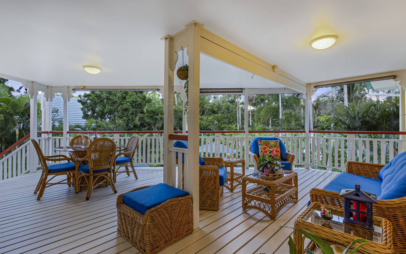 4 Ngeringa Crescent, CHAPEL HILL, QLD 4069 AUS