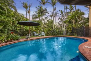 4 Ngeringa Crescent, CHAPEL HILL, QLD 4069 AUS