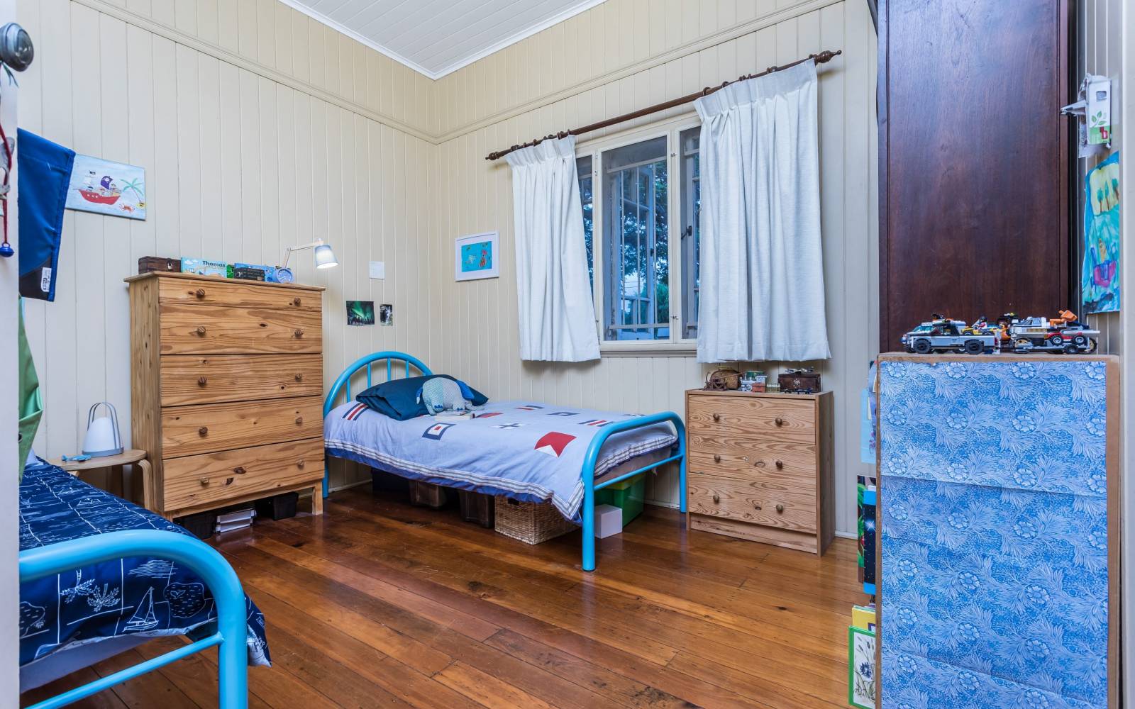 160 Simpsons Road, BARDON, QLD 4065 AUS