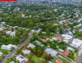 160 Simpsons Road, BARDON, QLD 4065 AUS