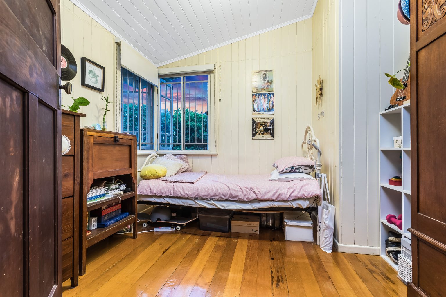 160 Simpsons Road, BARDON, QLD 4065 AUS