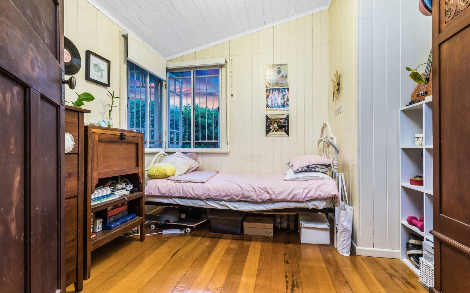 160 Simpsons Road, BARDON, QLD 4065 AUS