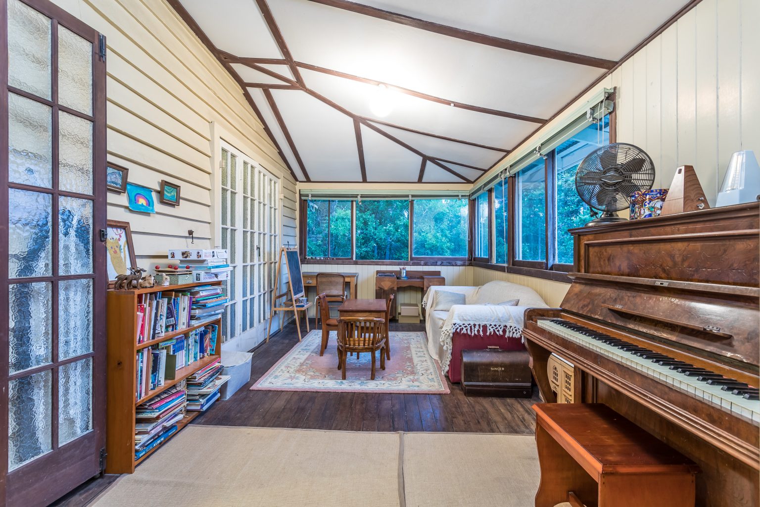 160 Simpsons Road, BARDON, QLD 4065 AUS