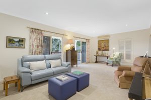 4 Ngeringa Crescent, CHAPEL HILL, QLD 4069 AUS