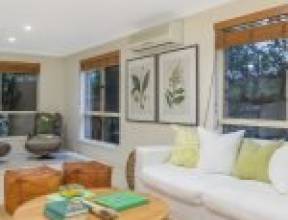 51 Vakuta Street, FIG TREE POCKET, QLD 4069 AUS