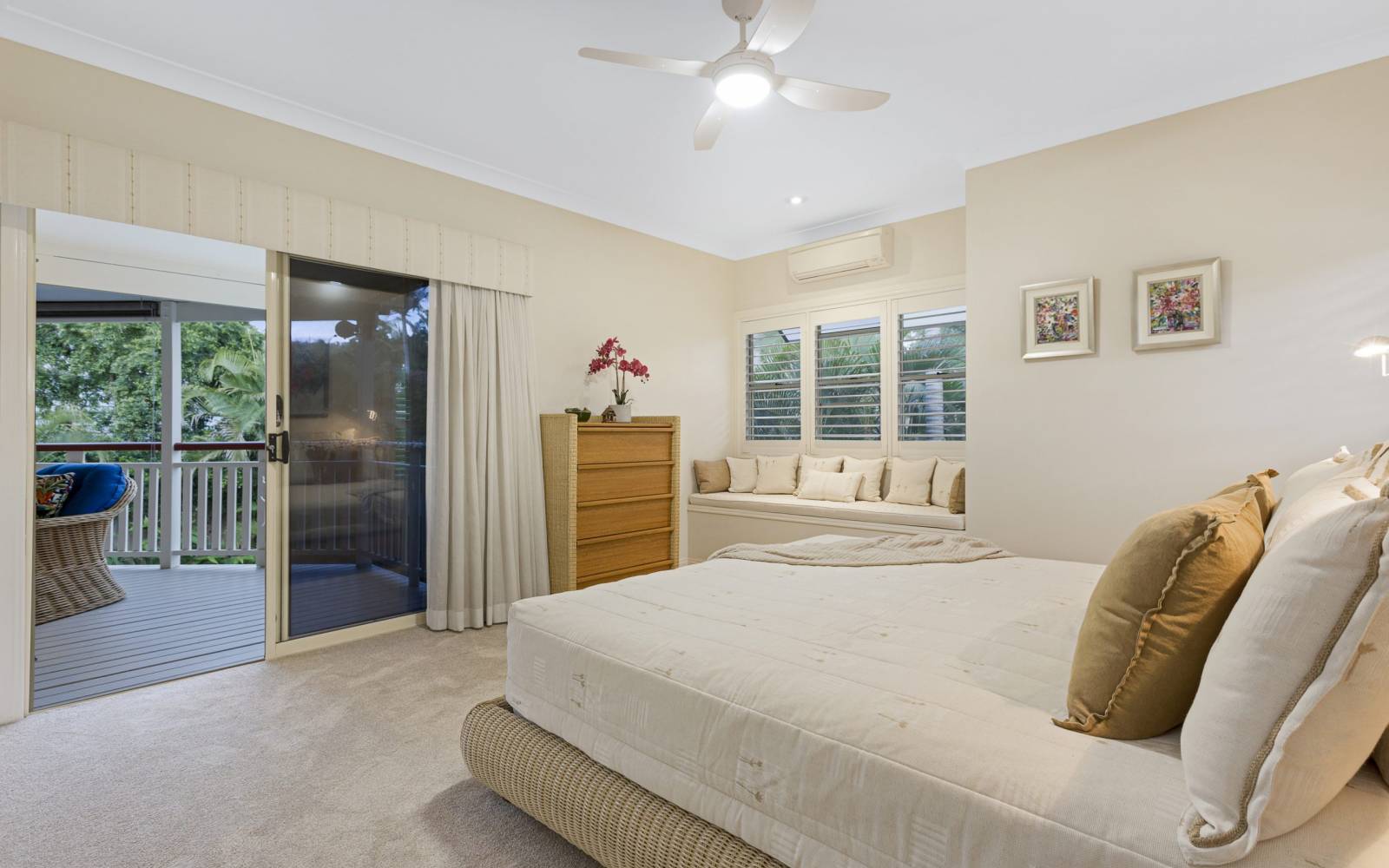 4 Ngeringa Crescent, CHAPEL HILL, QLD 4069 AUS