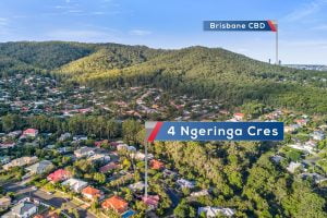 4 Ngeringa Crescent, CHAPEL HILL, QLD 4069 AUS