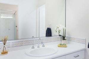 4 Ngeringa Crescent, CHAPEL HILL, QLD 4069 AUS
