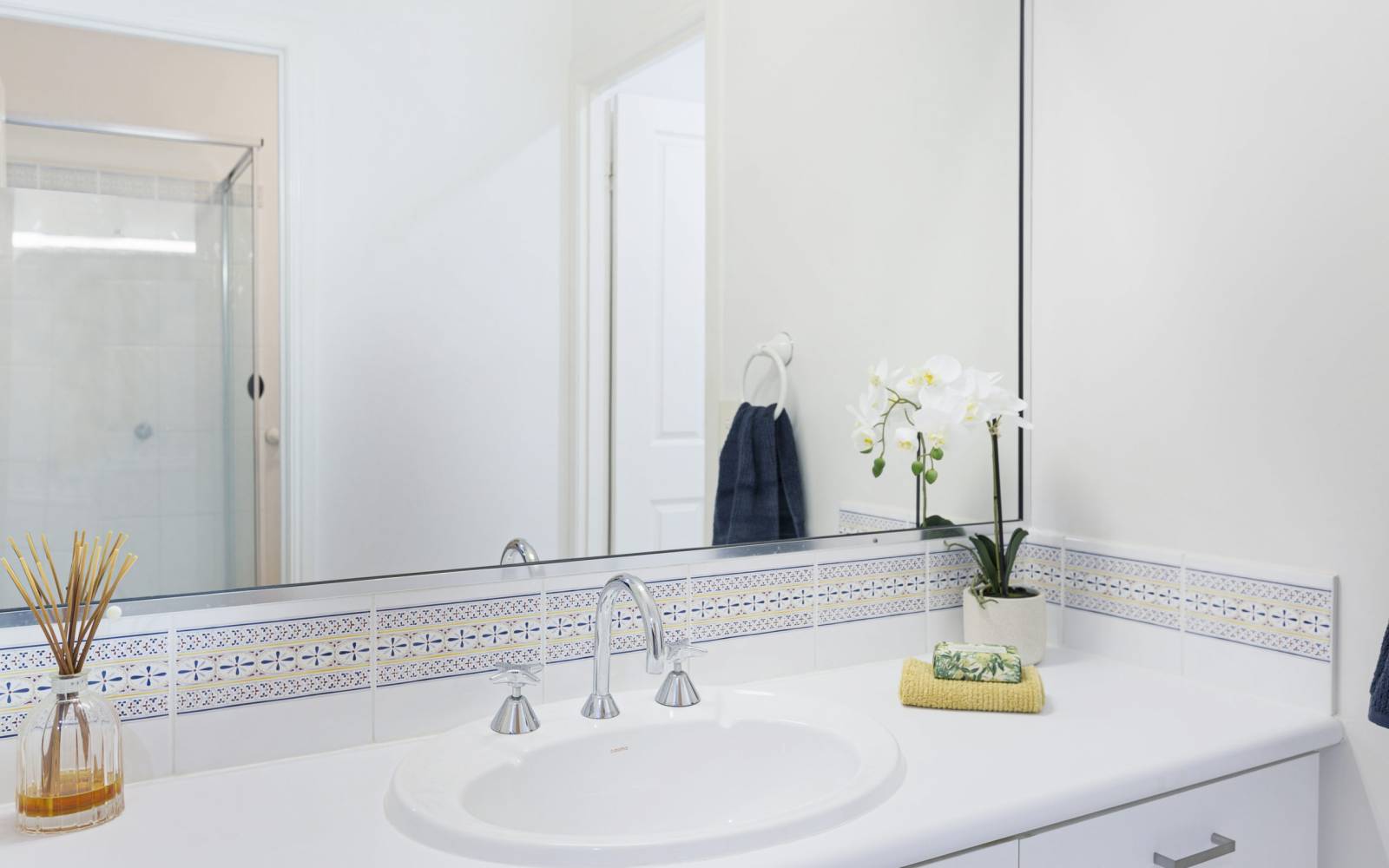 4 Ngeringa Crescent, CHAPEL HILL, QLD 4069 AUS