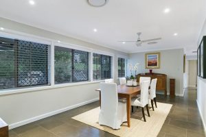 20 Scenic Road, KENMORE, QLD 4069 AUS