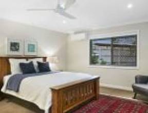 20 Scenic Road, KENMORE, QLD 4069 AUS