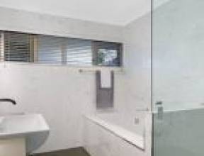 20 Scenic Road, KENMORE, QLD 4069 AUS