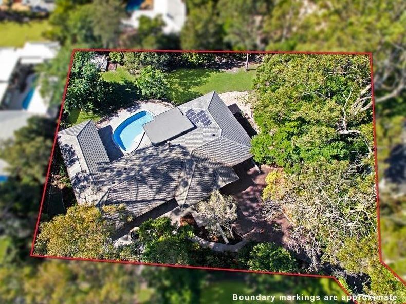 20 Scenic Road, KENMORE, QLD 4069 AUS