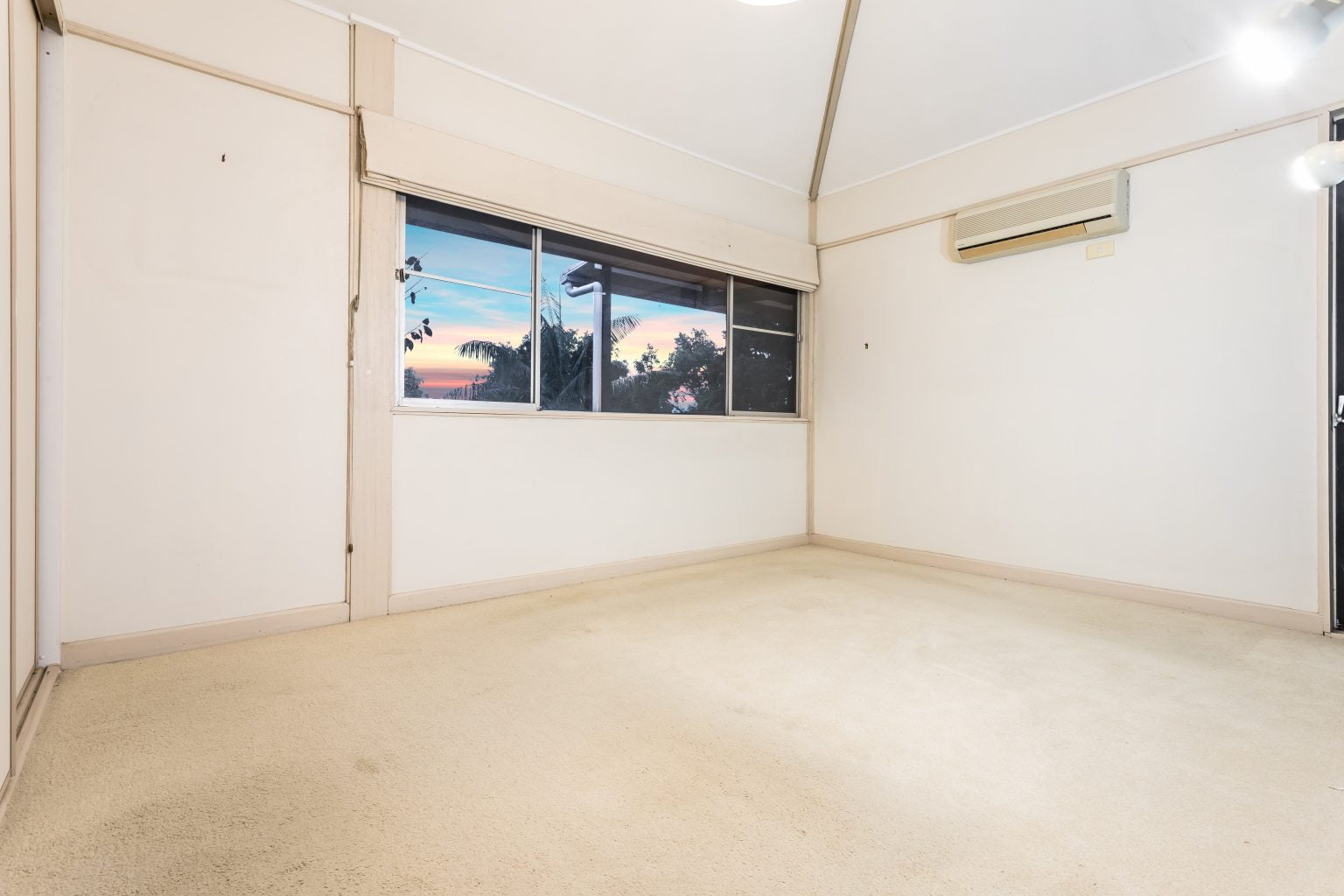 10 Tallaroon Street, JINDALEE, QLD 4074 AUS