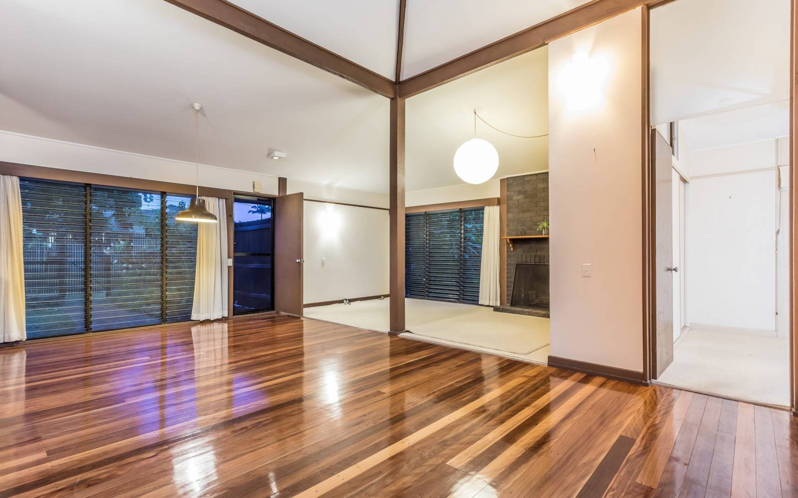 10 Tallaroon Street, JINDALEE, QLD 4074 AUS