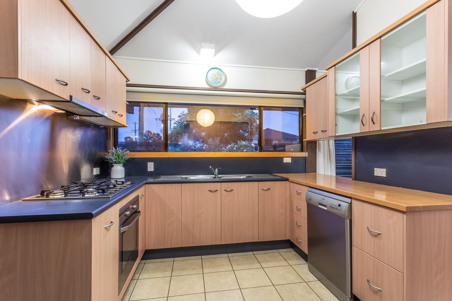 10 Tallaroon Street, JINDALEE, QLD 4074 AUS