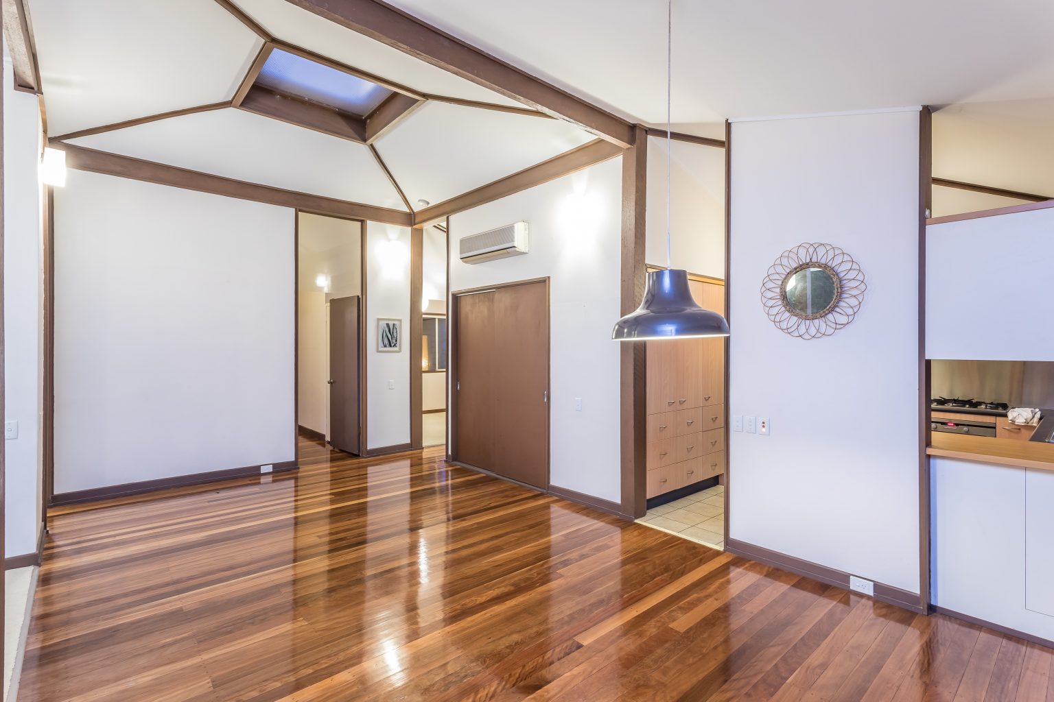 10 Tallaroon Street, JINDALEE, QLD 4074 AUS