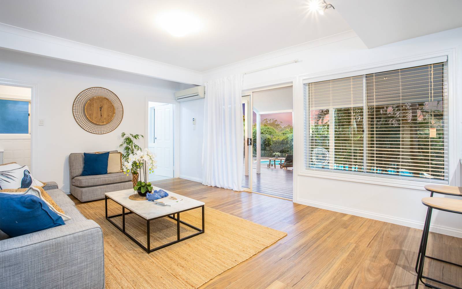 164 Sunset Road, KENMORE, QLD 4069 AUS