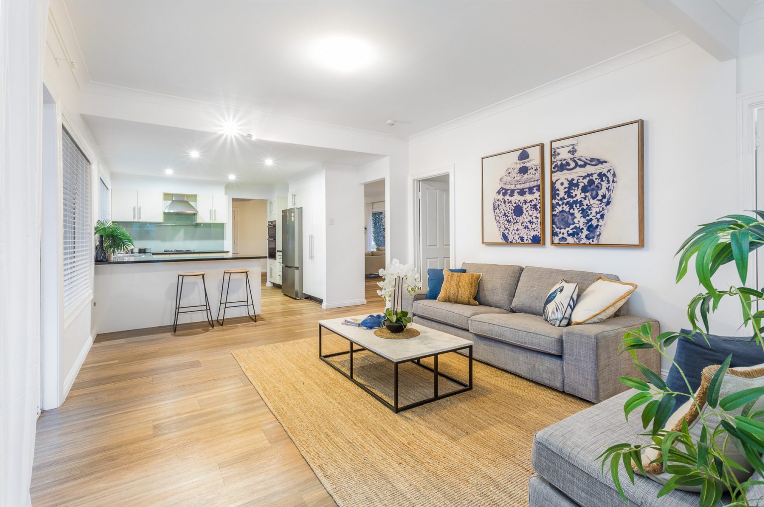 164 Sunset Road, KENMORE, QLD 4069 AUS