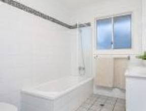 164 Sunset Road, KENMORE, QLD 4069 AUS