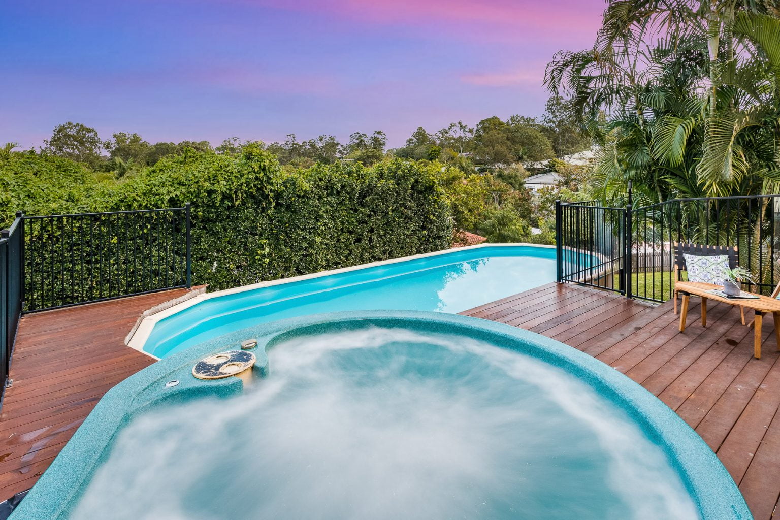 164 Sunset Road, KENMORE, QLD 4069 AUS