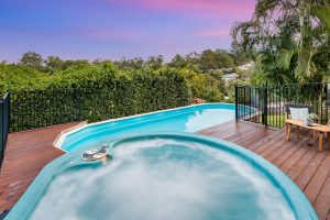 164 Sunset Road, KENMORE, QLD 4069 AUS