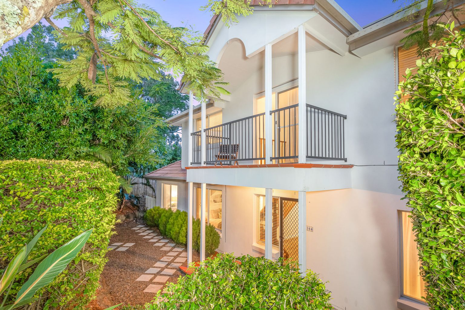 164 Sunset Road, KENMORE, QLD 4069 AUS