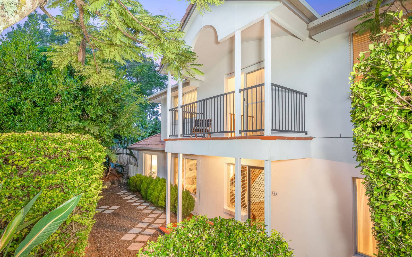 164 Sunset Road, KENMORE, QLD 4069 AUS