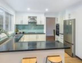 164 Sunset Road, KENMORE, QLD 4069 AUS