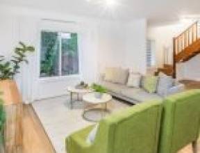 164 Sunset Road, KENMORE, QLD 4069 AUS