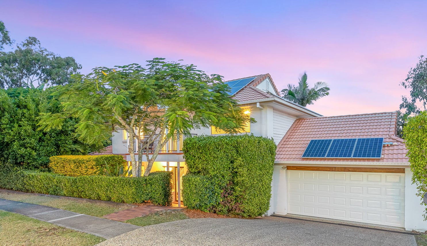 164 Sunset Road, KENMORE, QLD 4069 AUS