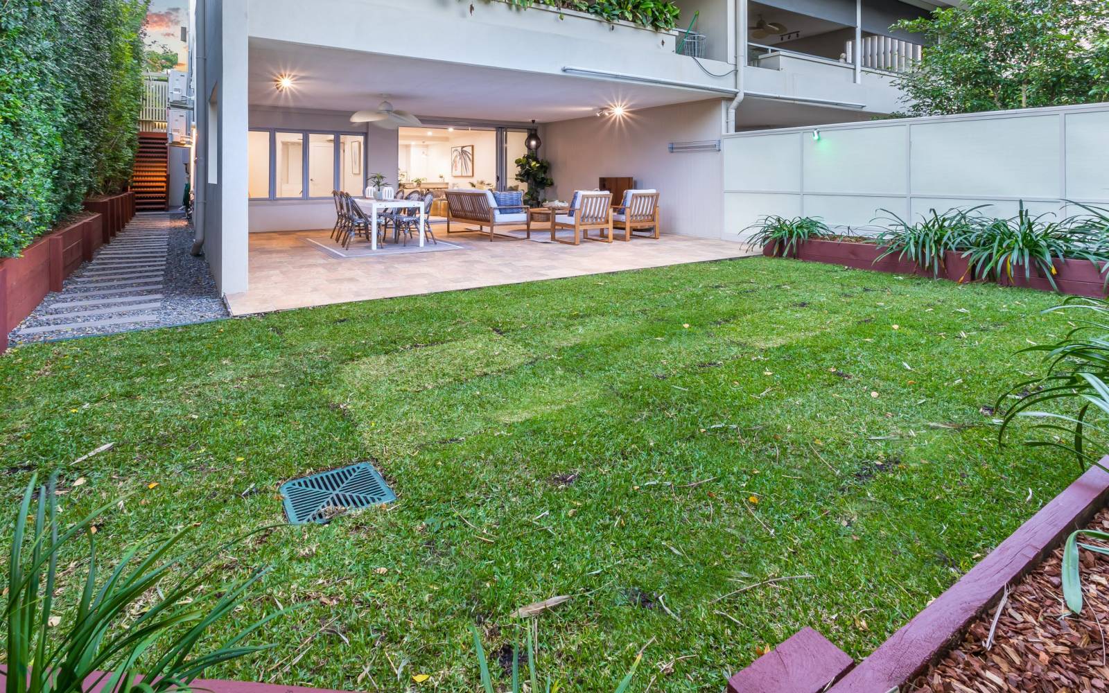 2/37 Oriel Road, CLAYFIELD, QLD 4011 AUS