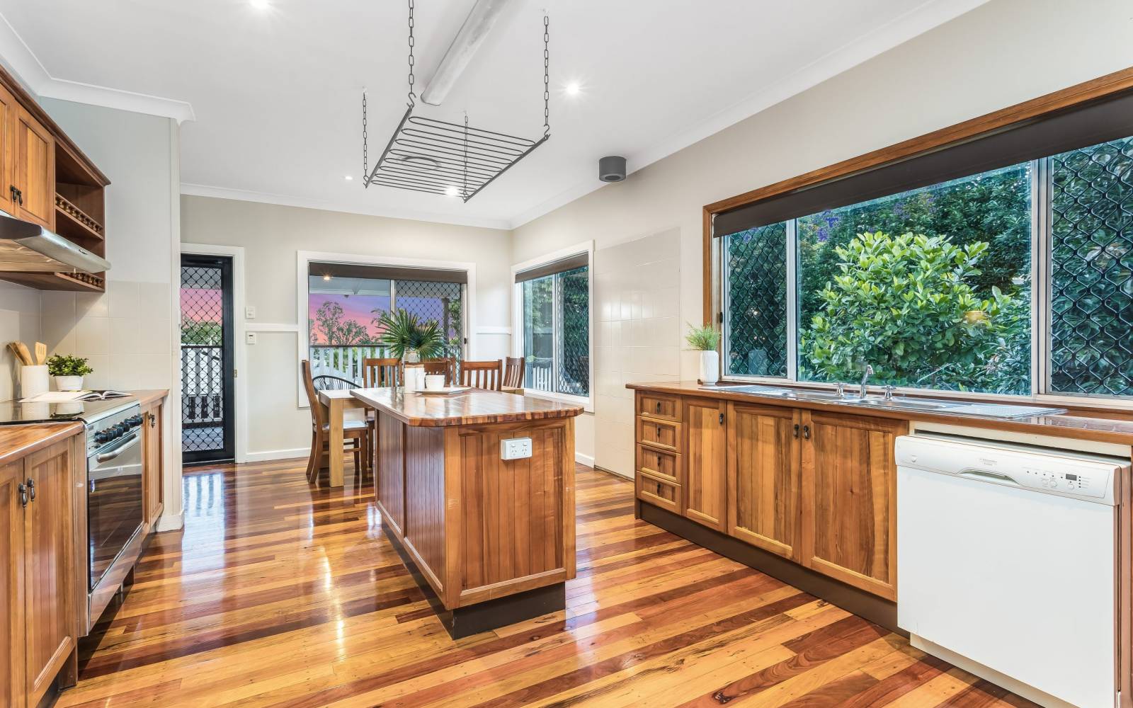 57 Golda Avenue, SALISBURY, QLD 4107 AUS