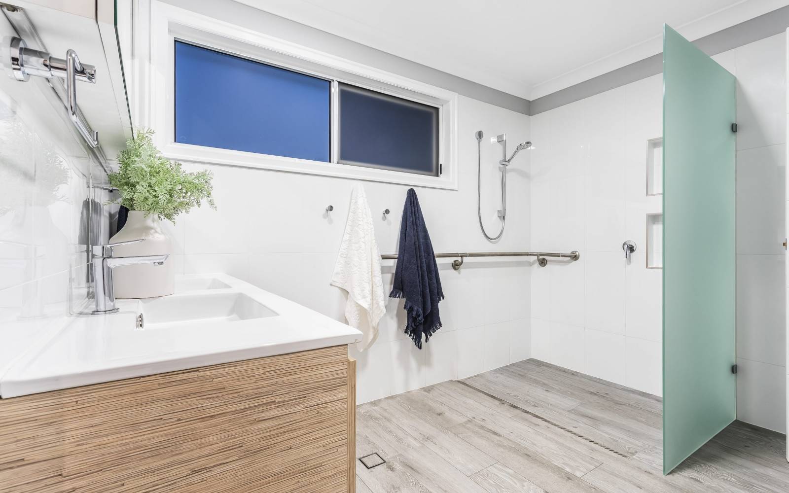 45 Gilruth Road, KENMORE, QLD 4069 AUS