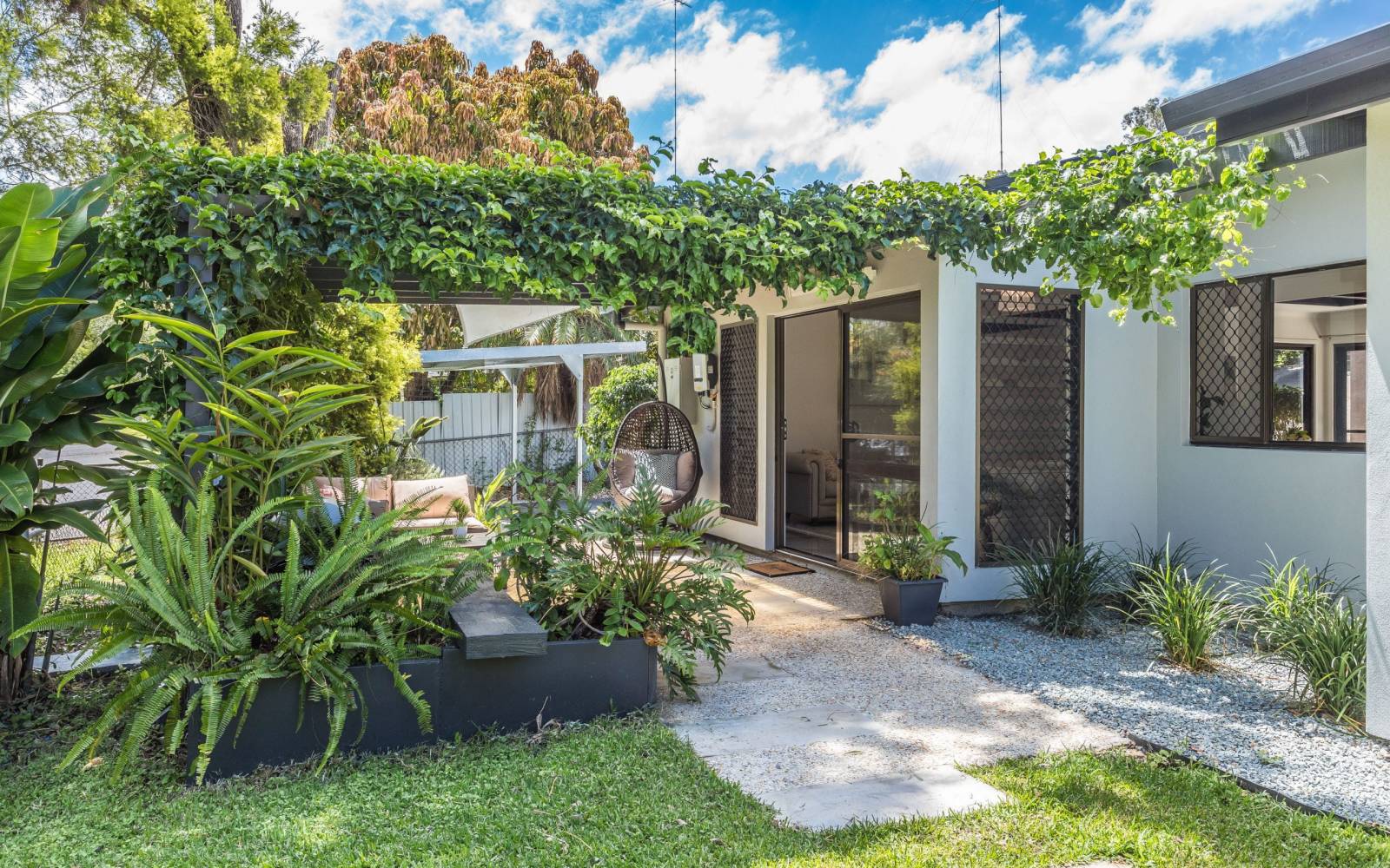 1070 Moggill Road, KENMORE, QLD 4069 AUS