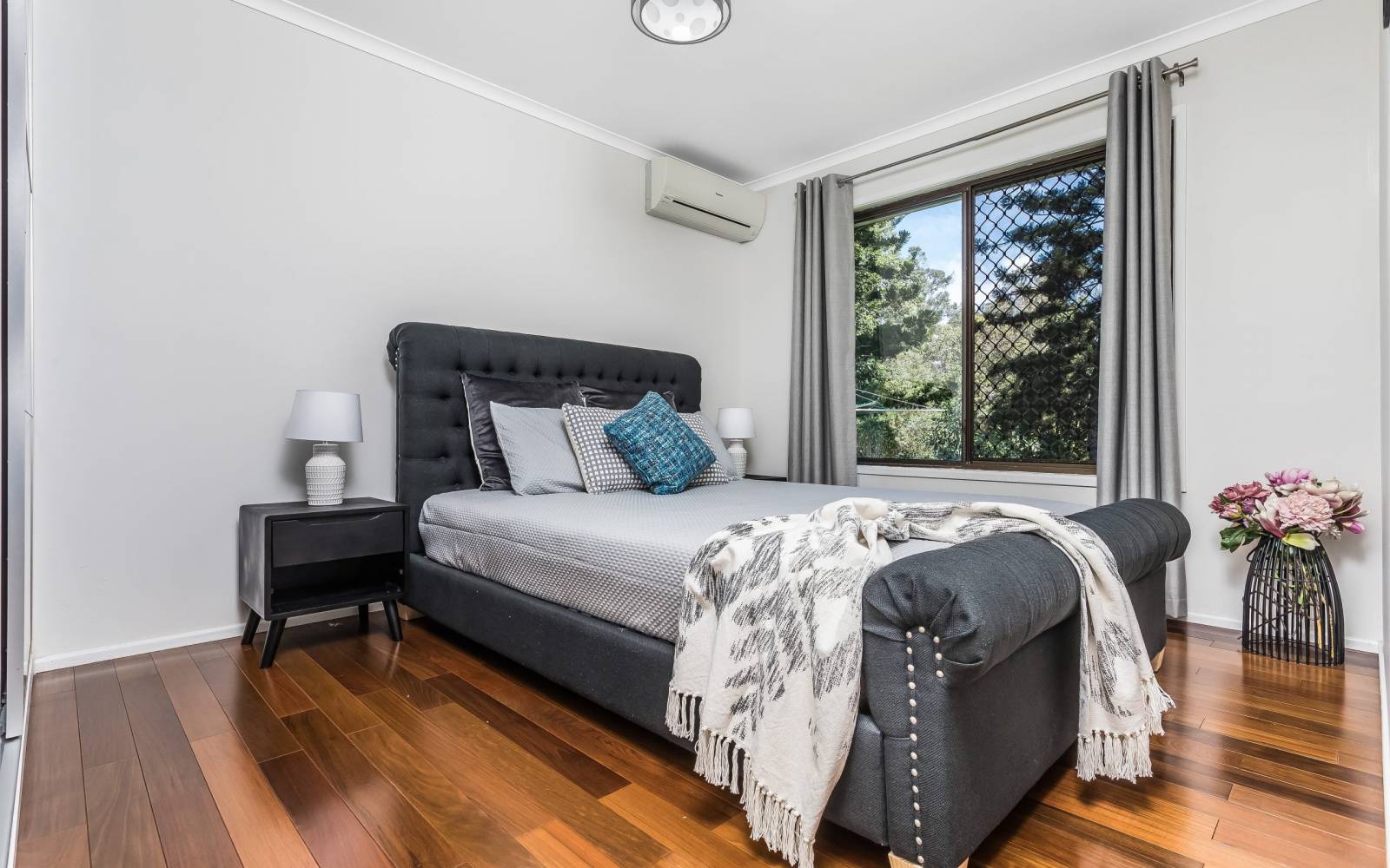 1070 Moggill Road, KENMORE, QLD 4069 AUS