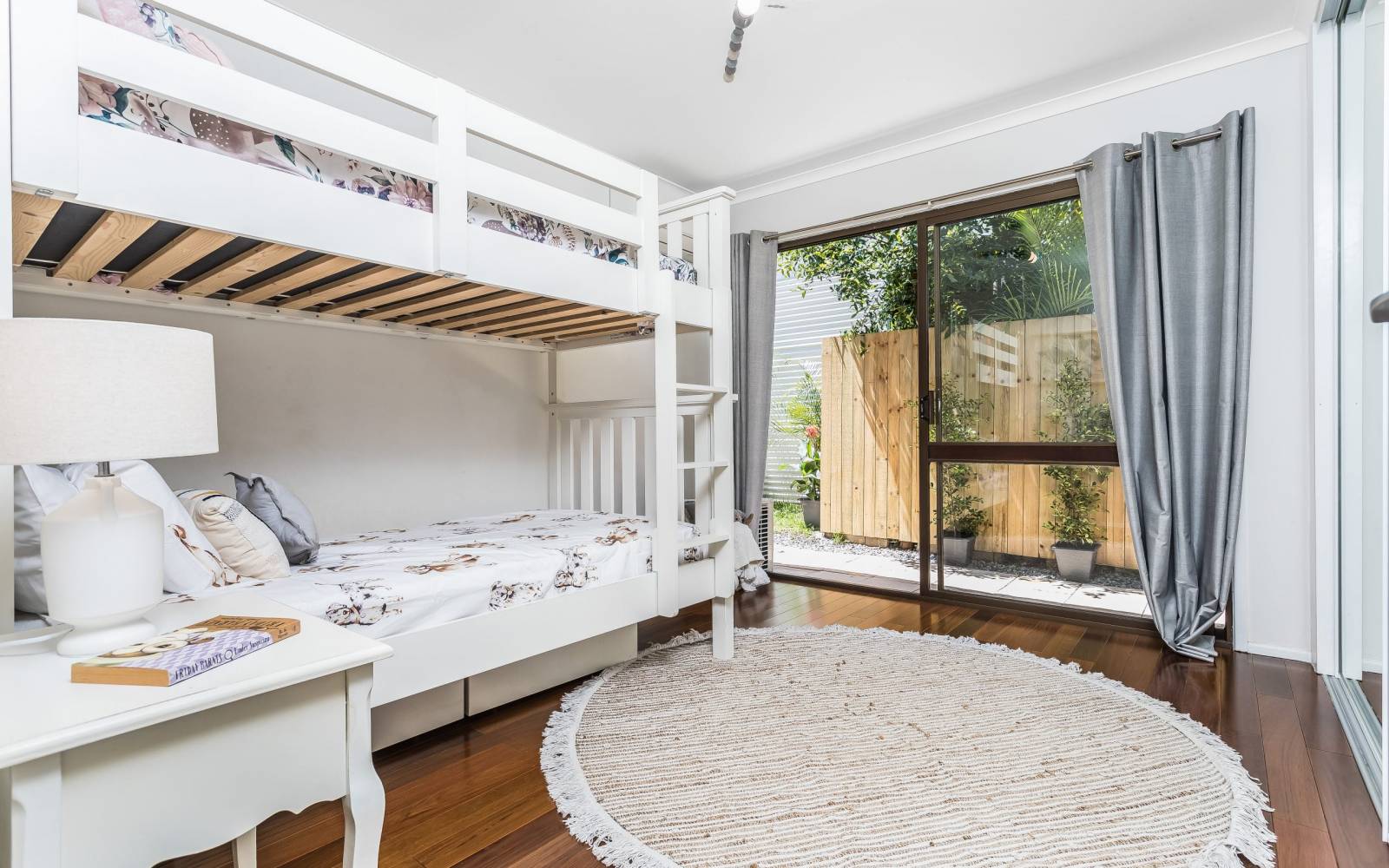 1070 Moggill Road, KENMORE, QLD 4069 AUS