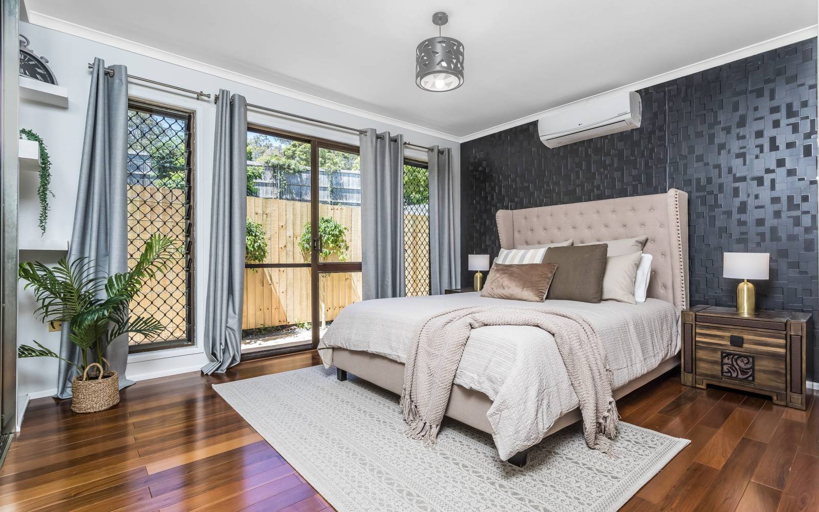 1070 Moggill Road, KENMORE, QLD 4069 AUS