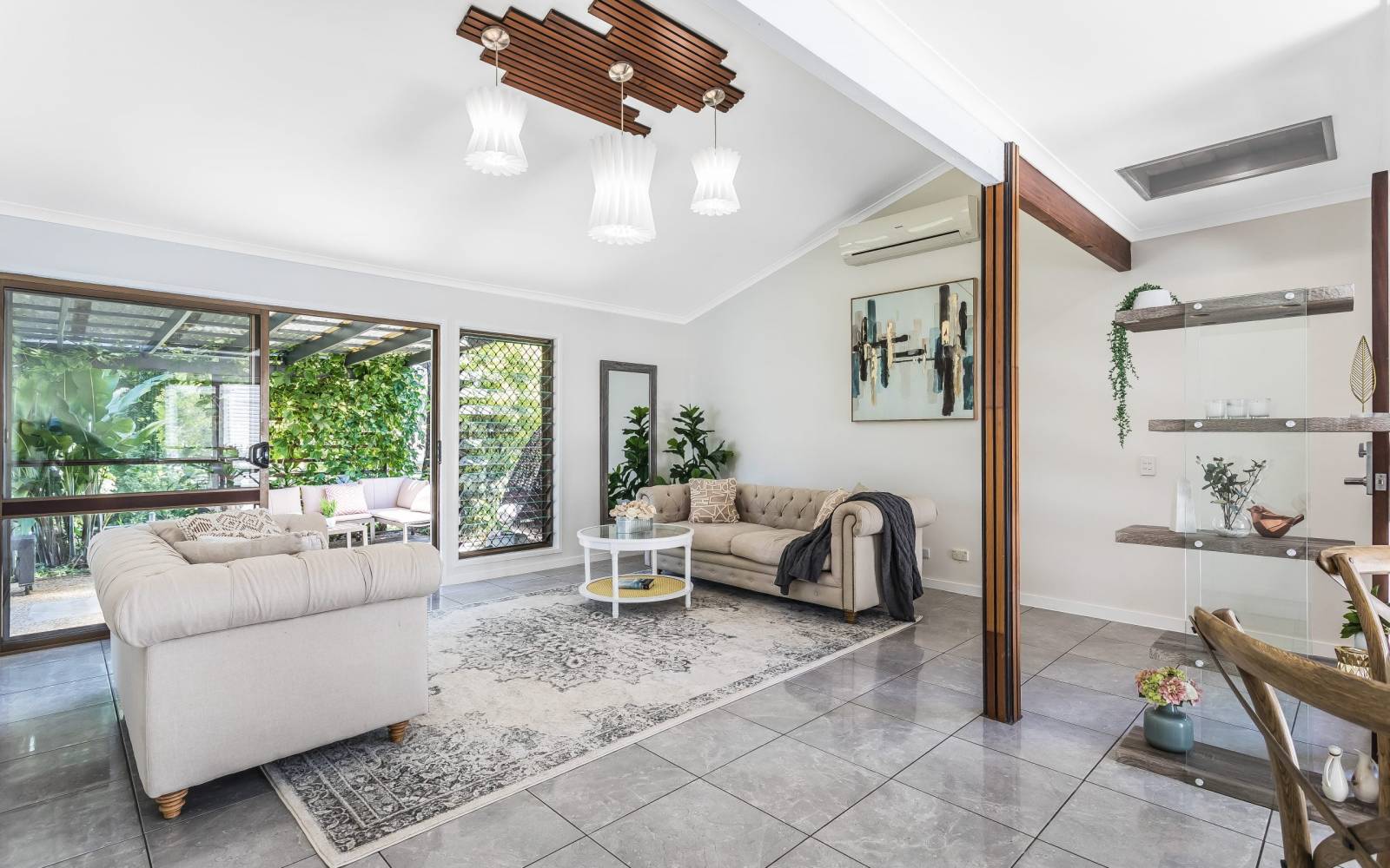 1070 Moggill Road, KENMORE, QLD 4069 AUS