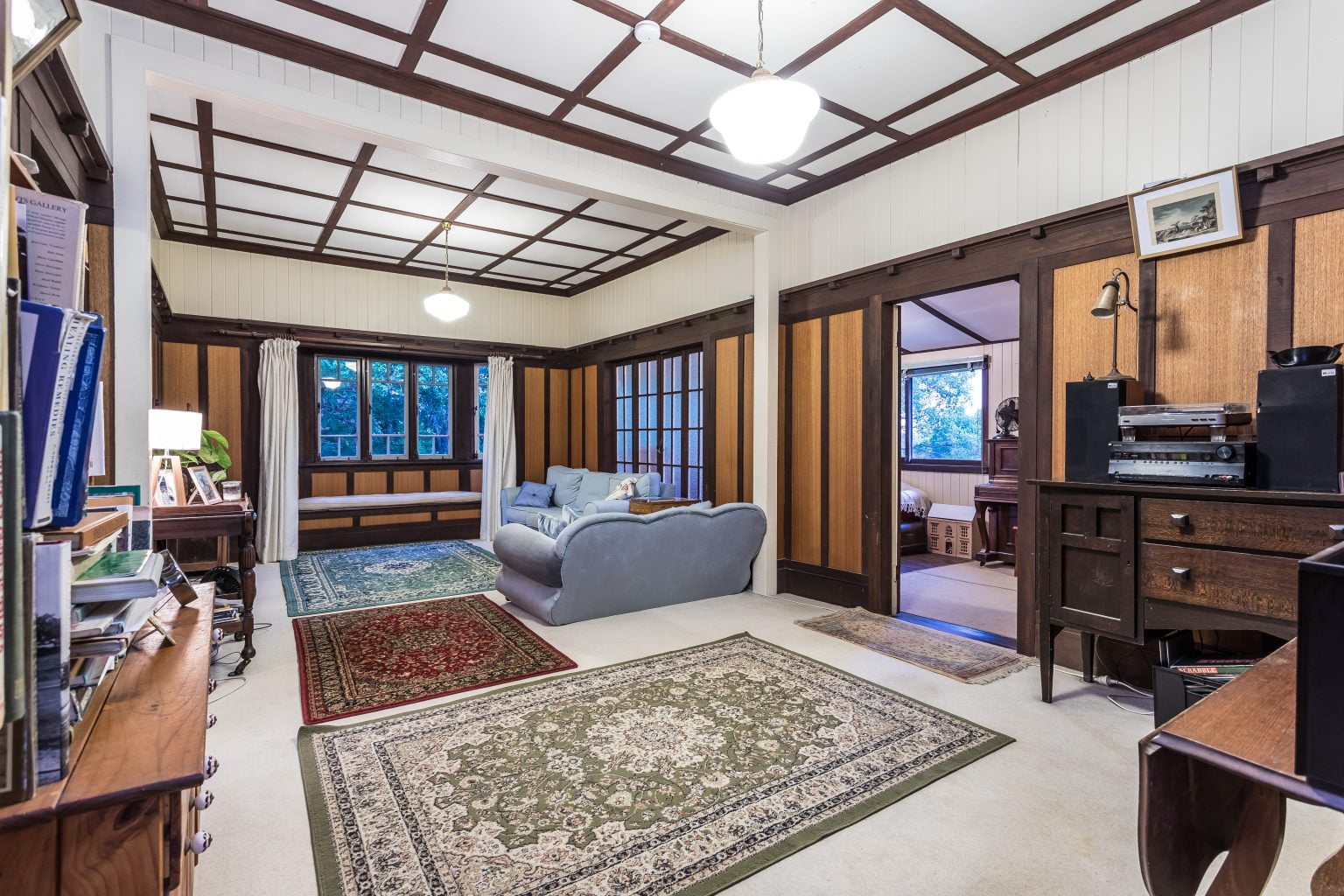 160 Simpsons Road, BARDON, QLD 4065 AUS