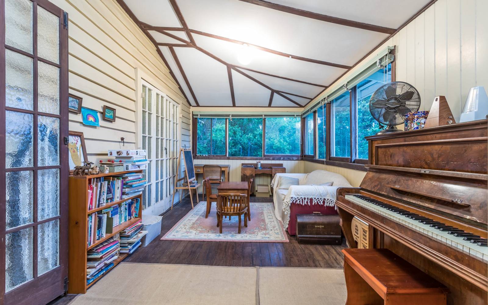 160 Simpsons Road, BARDON, QLD 4065 AUS