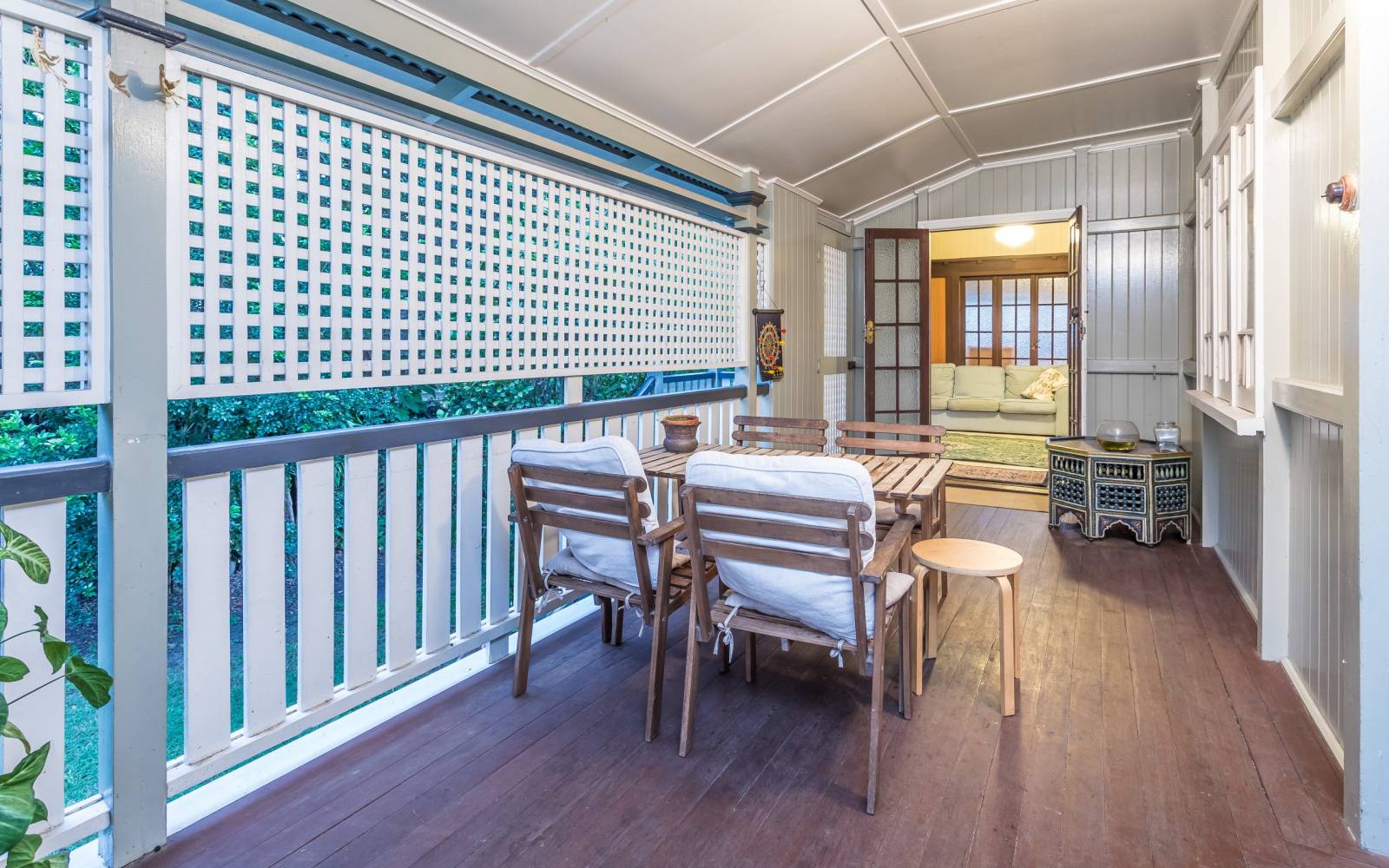 160 Simpsons Road, BARDON, QLD 4065 AUS