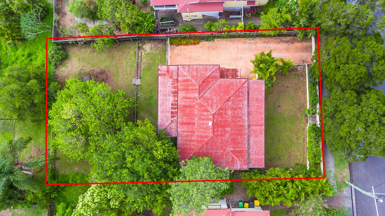 21 Osman Street, BARDON, QLD 4065 AUS