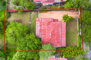21 Osman Street, BARDON, QLD 4065 AUS