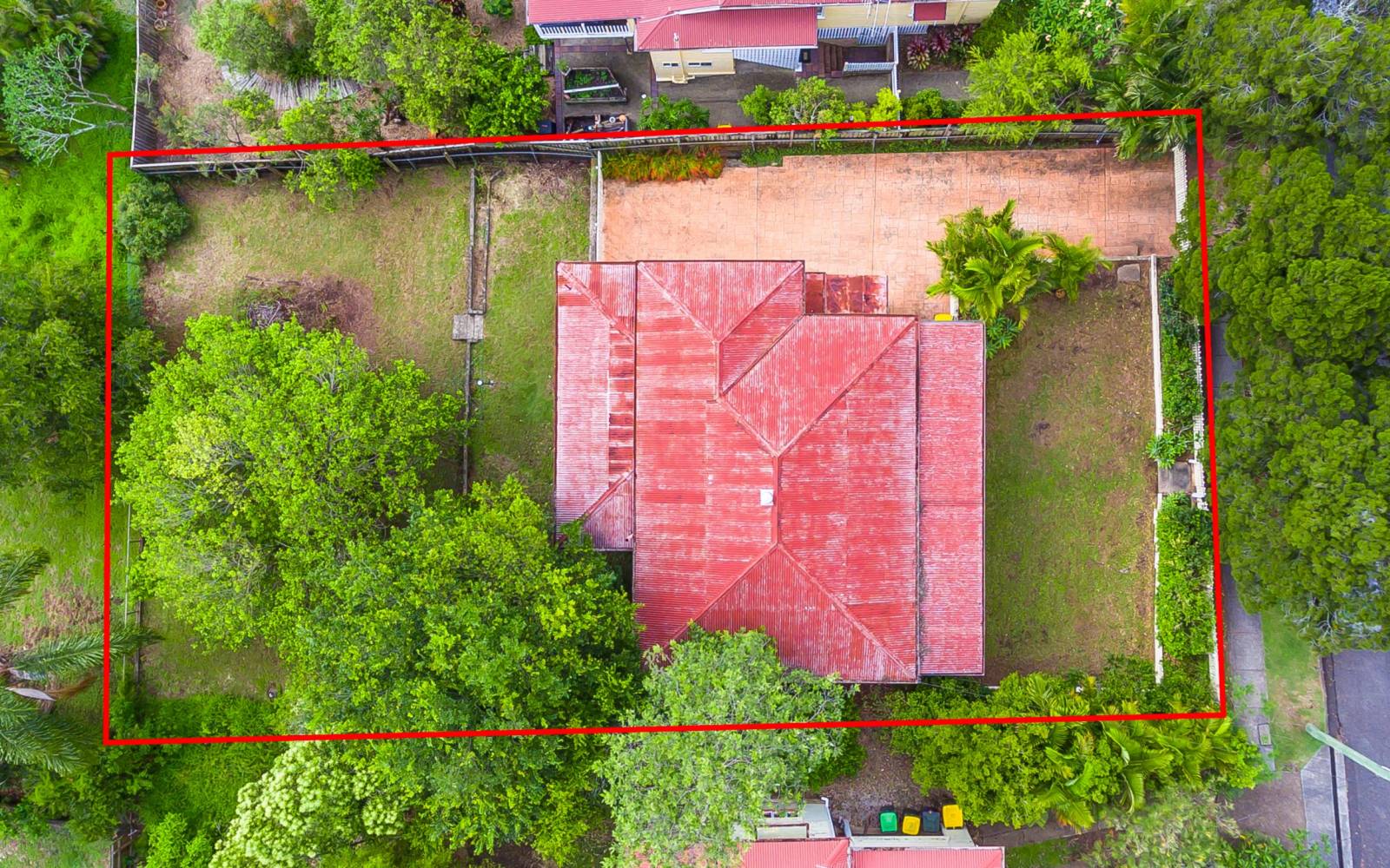 21 Osman Street, BARDON, QLD 4065 AUS