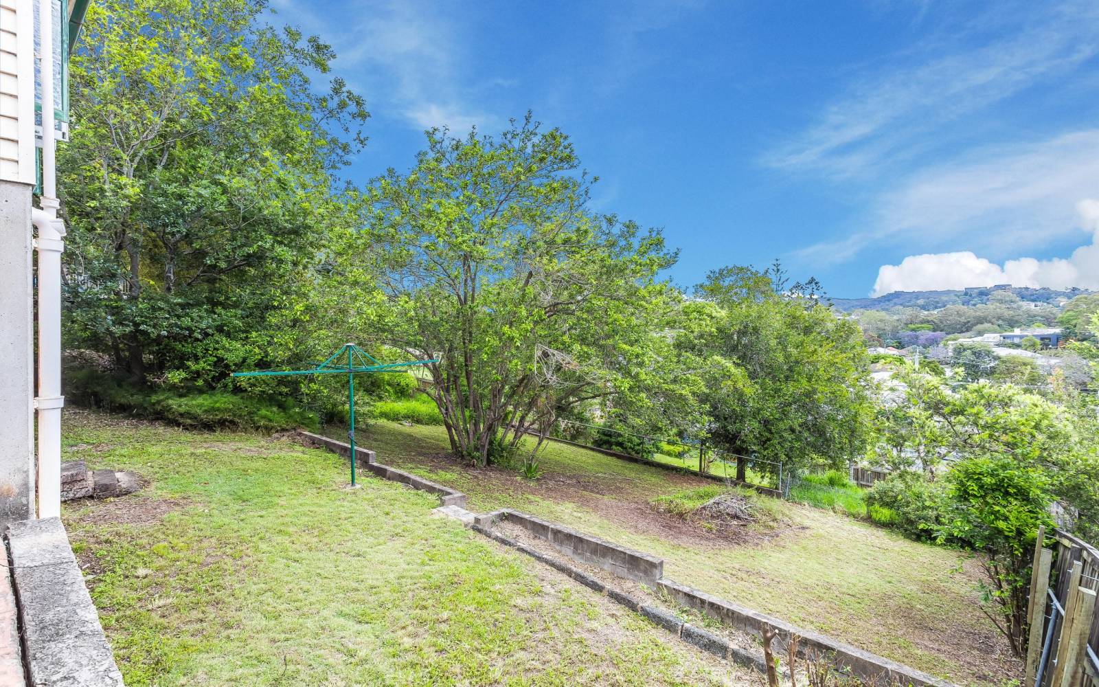 21 Osman Street, BARDON, QLD 4065 AUS