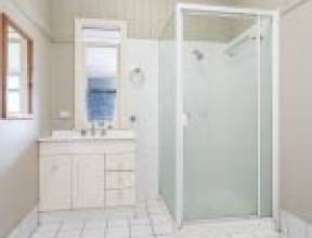 21 Osman Street, BARDON, QLD 4065 AUS